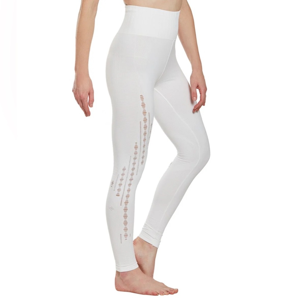 NUX White Triple Threat Seamless Yoga Leggings - Size Small